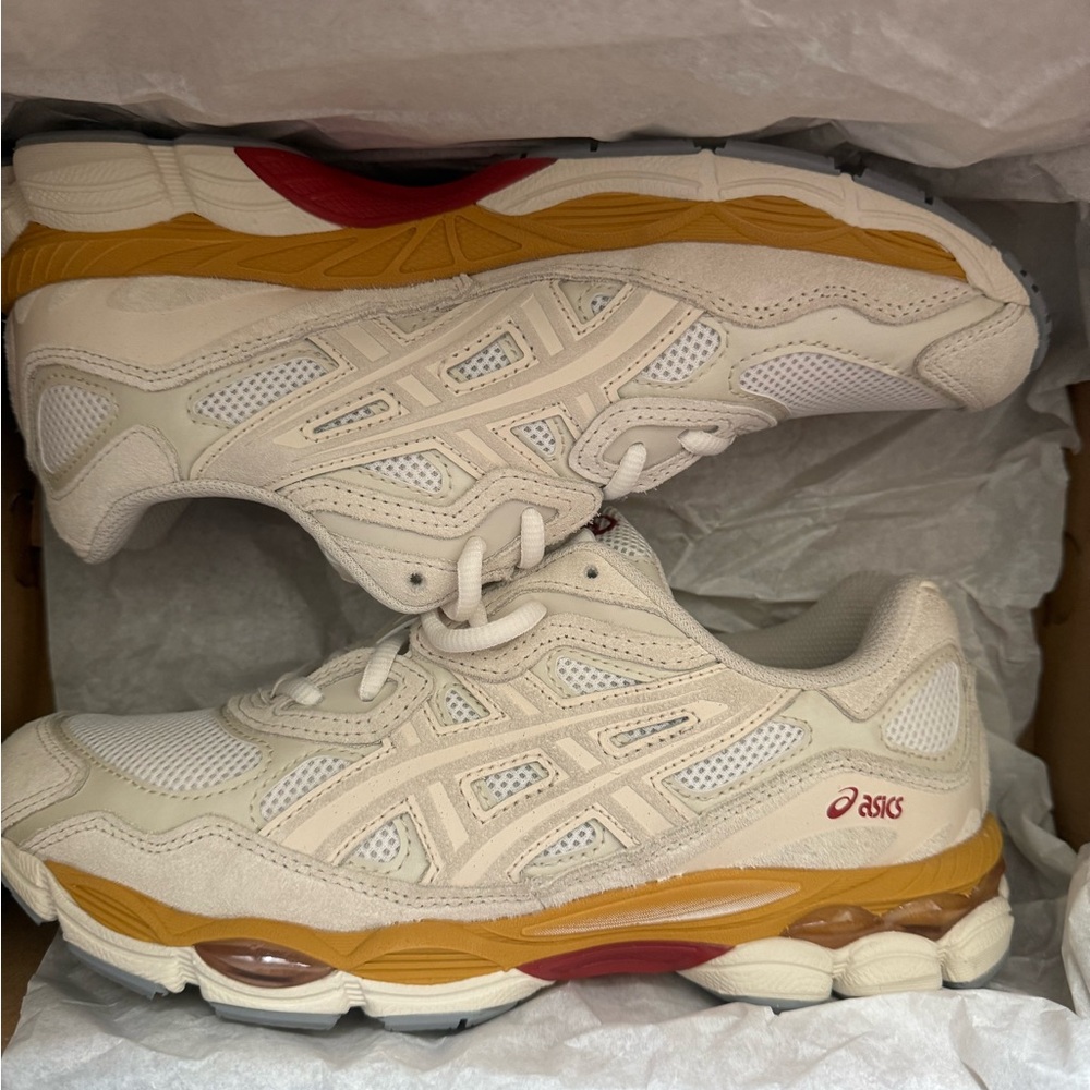 ASICS Cream and Gold Running Shoes